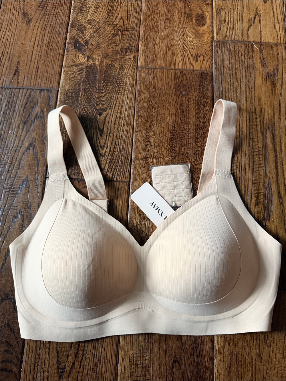 NWT LUXMAY Seamless Nude T-Shirt Bra with Light Padding Size MP